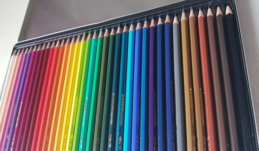 [0230653] Colour Pencil Aqua prem Box of 36