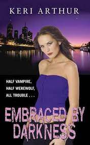 [1140752] Embraced By Darkness